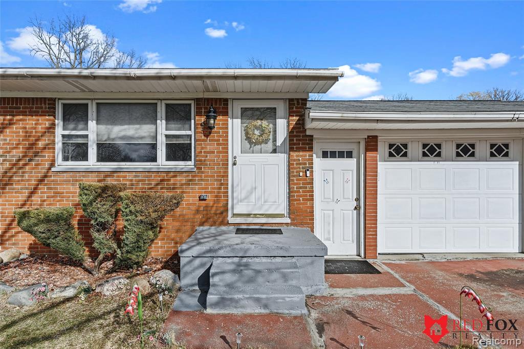 2379 Hialeah Drive, Flint, MI 48507 — Photo 6