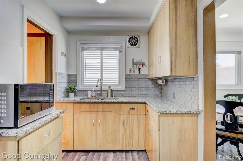 524 S Stephenson Highway, Royal Oak, MI 48067 — Photo 10