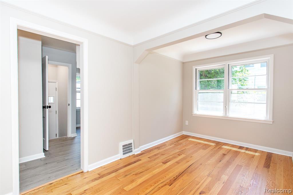 4056 Robina Avenue, Berkley, MI 48072 — Photo 6