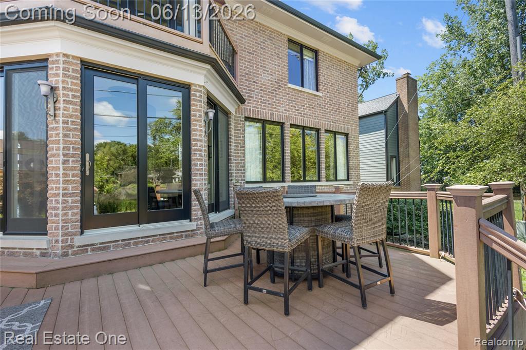 2428 Pine Lake Road, West Bloomfield, MI 48324 — Photo 18