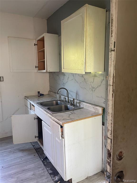 3486 Belvidere Street, Detroit, MI 48214 — Photo 13