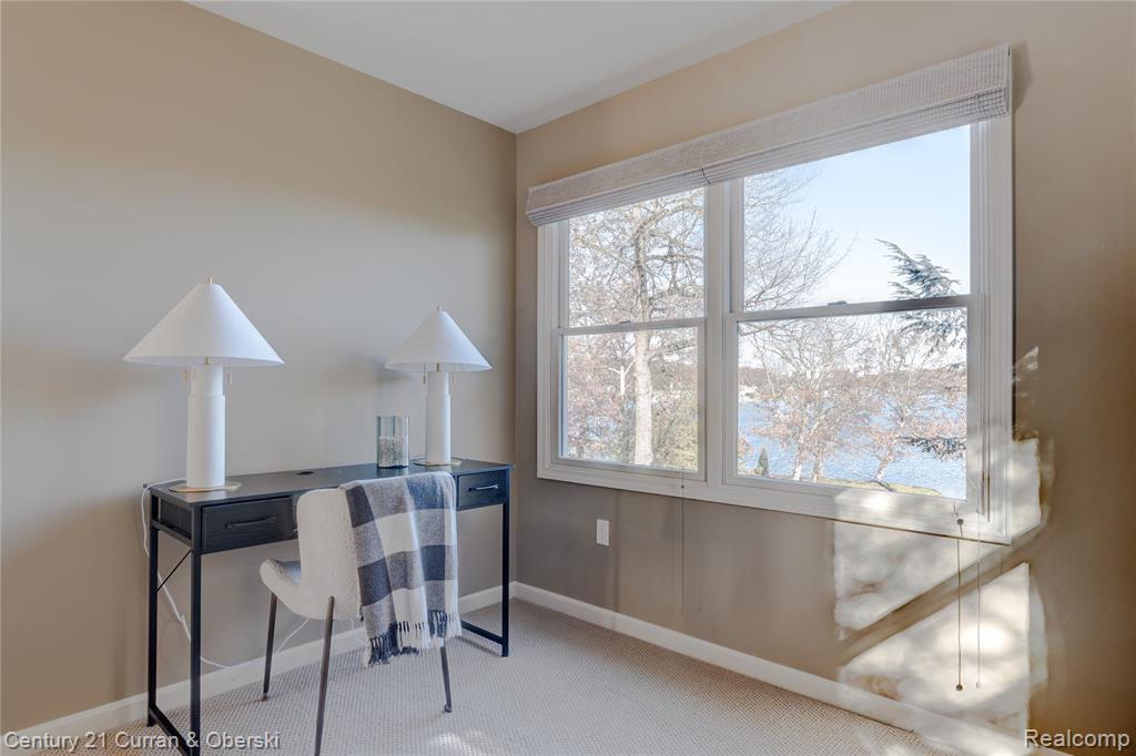 8308 Peninsular Drive, Fenton, MI 48430 — Photo 40