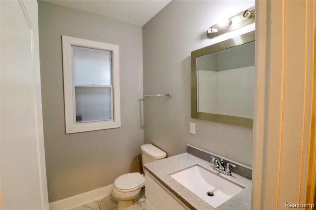 403 Mt Vernon Street, Detroit, MI 48202 — Photo 10