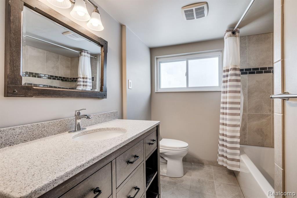 53270 AULGUR Drive, Shelby Twp, MI 48316 — Photo 11