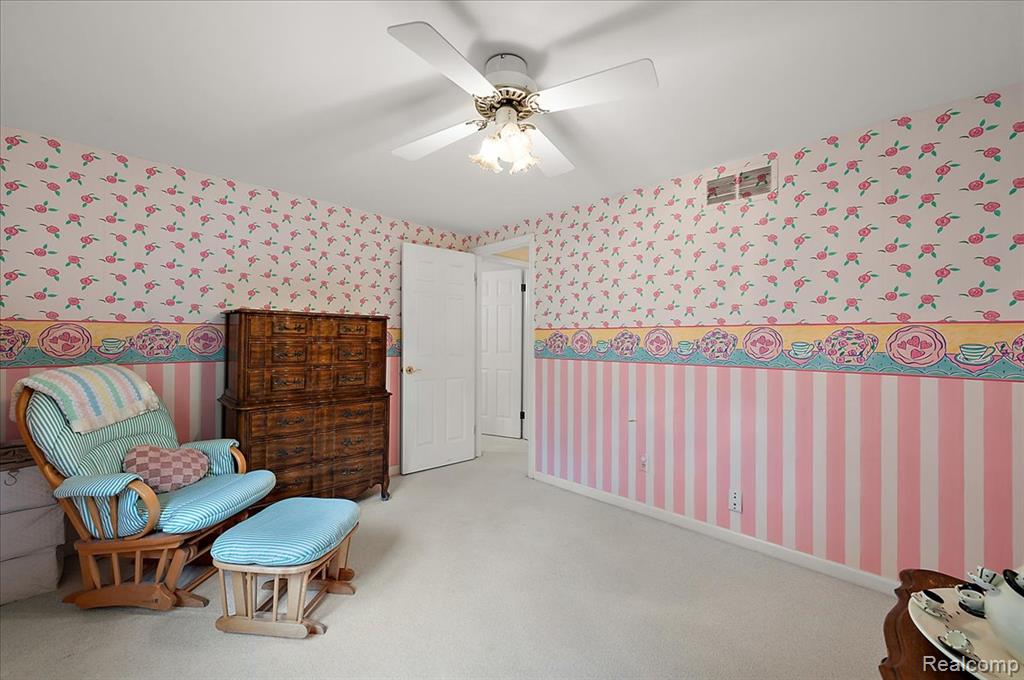 6153 Kiev Street, West Bloomfield, MI 48324 — Photo 26