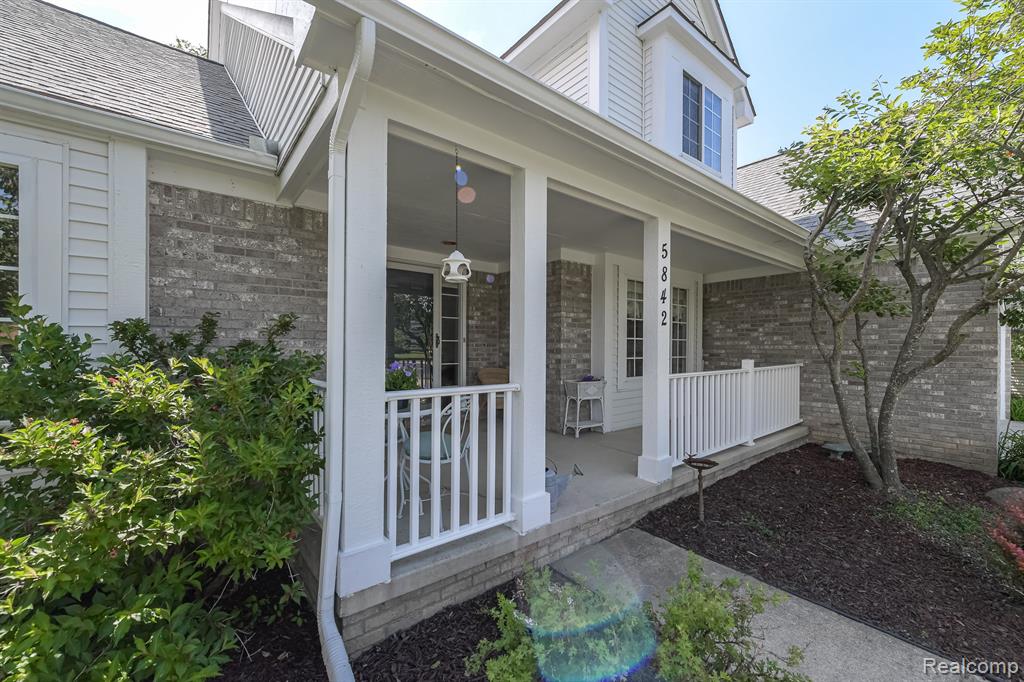 5842 GLEN CREEK Court, Ann Arbor, MI 48108 — Photo 2