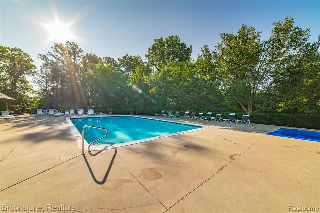 5292 Brookemonte Circle, Rochester, MI 48306 — Photo 46