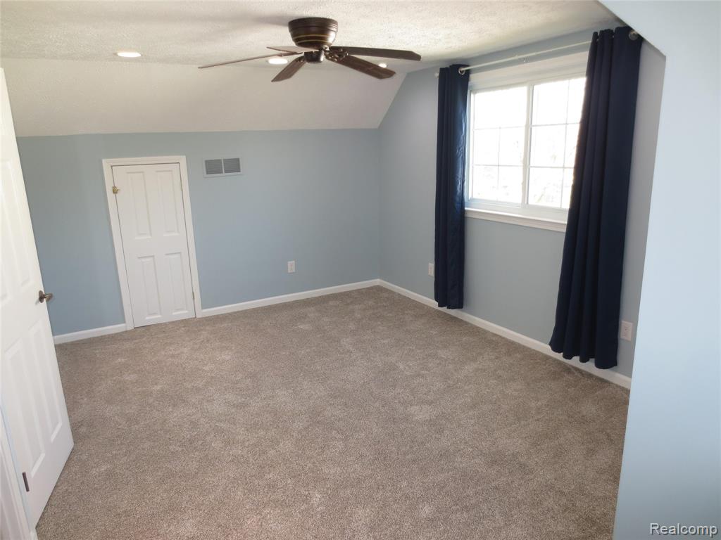 61365 Creekview Drive, South Lyon, MI 48178 — Photo 22