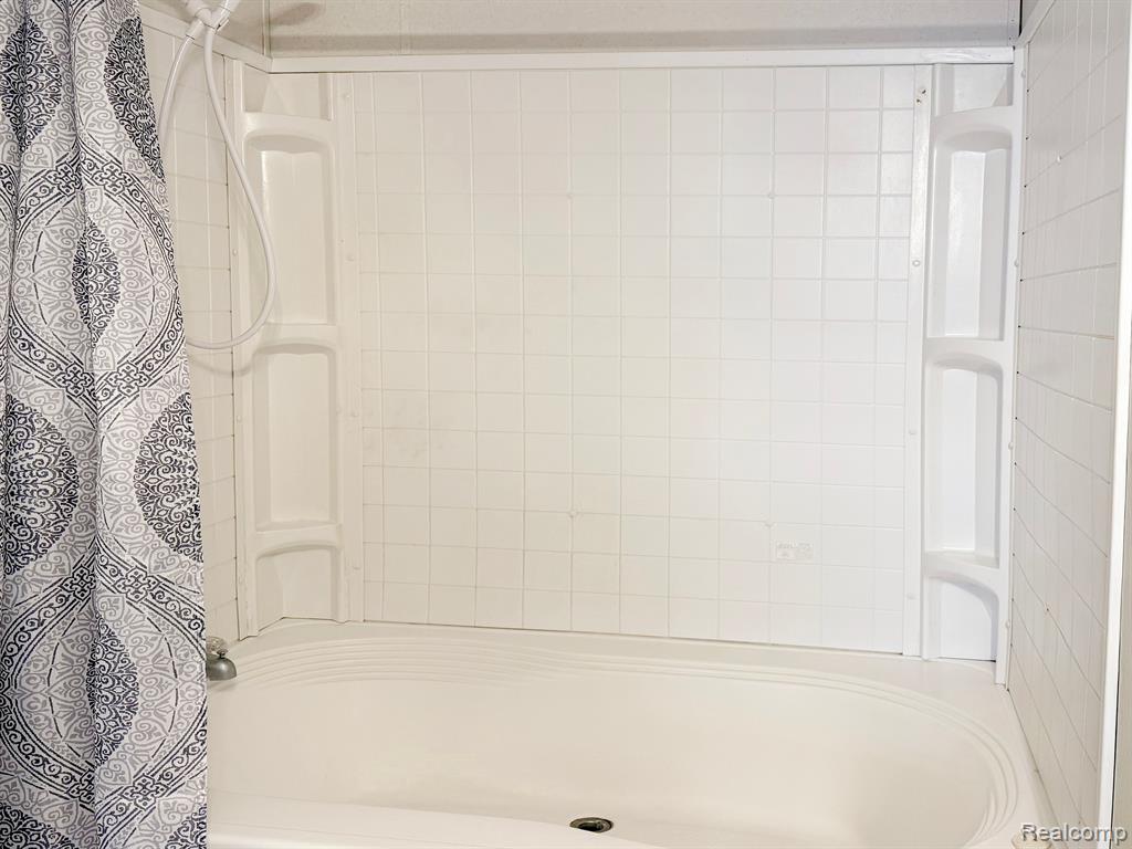 10472 N ATHEY Avenue, Harrison, MI 48625 — Photo 18