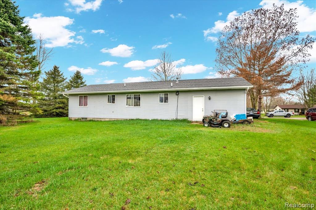 5772 Lawndale Street, North Branch, MI 48461 — Photo 3