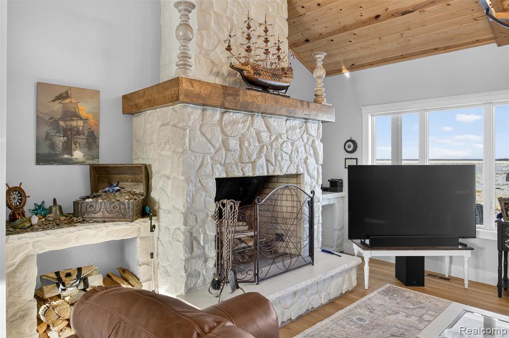 5110 Shorefront Lane, MI — Photo 13