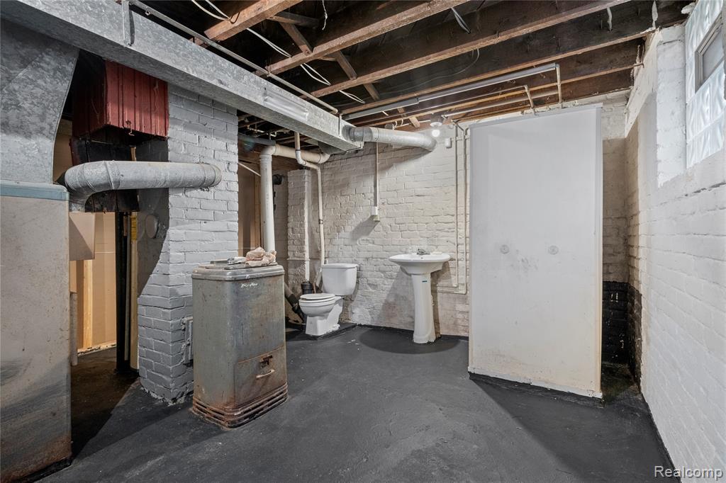 535 Woodland Street, Detroit, MI 48202 — Photo 43