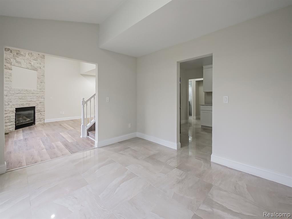 1730 E Woodruff Avenue, Hazel Park, MI 48030 — Photo 11