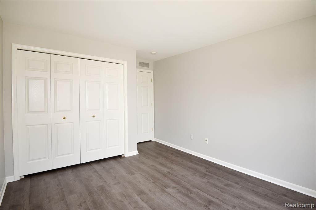 39516 ROCKCREST Lane, Northville, MI 48168 — Photo 28