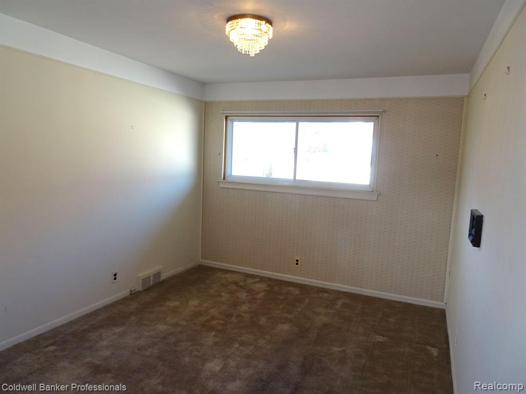 7790 LOUISE Court, Westland, MI — Photo 20