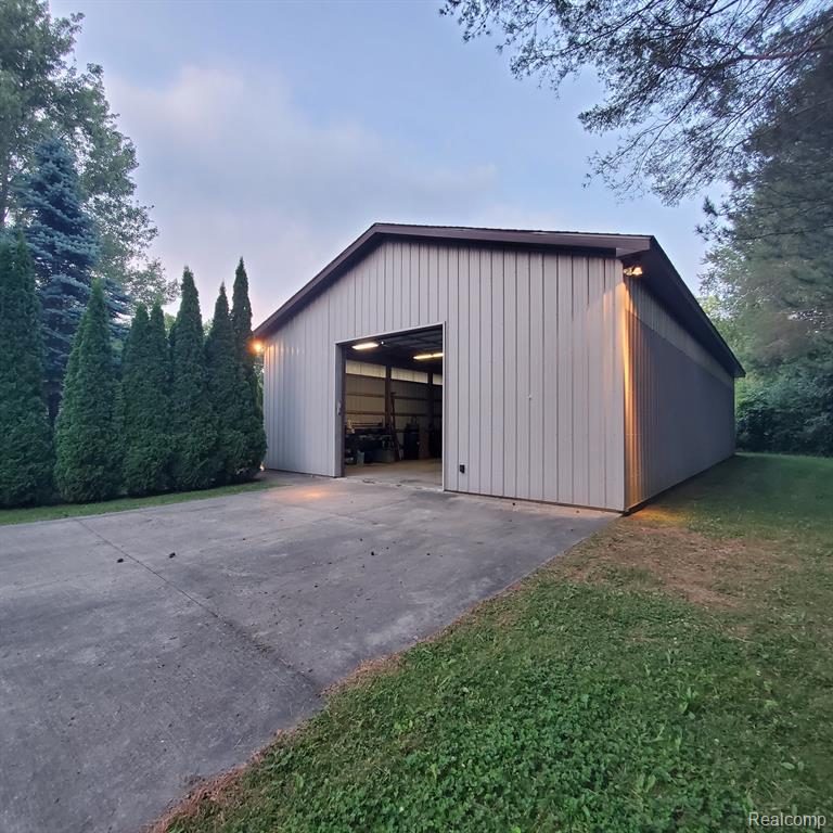 6380 E Pierson Rd Road, Flint, MI 48506 — Photo 36