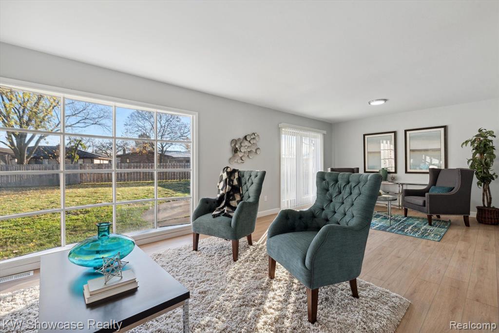 44048 Harsdale Drive, Canton, MI 48187 — Photo 10