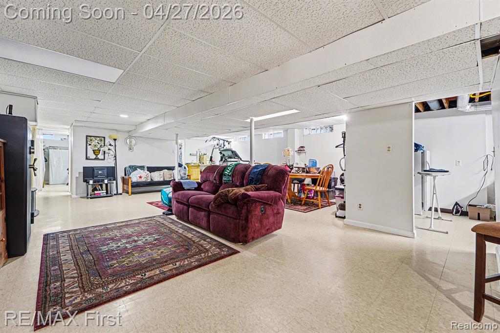 4984 Hyde Park Drive, Troy, MI 48085 — Photo 21