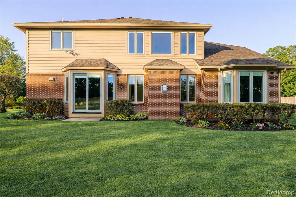 7364 Essex Drive, West Bloomfield, MI — Photo 82