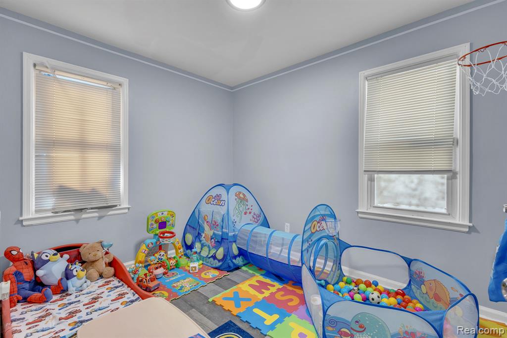 8401 Fielding Street, Detroit, MI 48228 — Photo 16