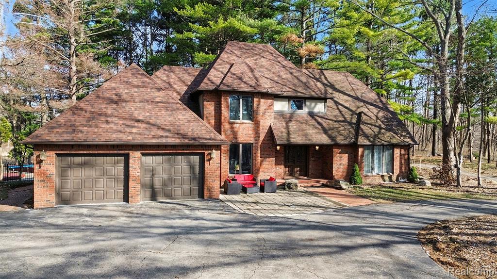 100 N Latson Road, Howell, MI 48843 — Photo 48