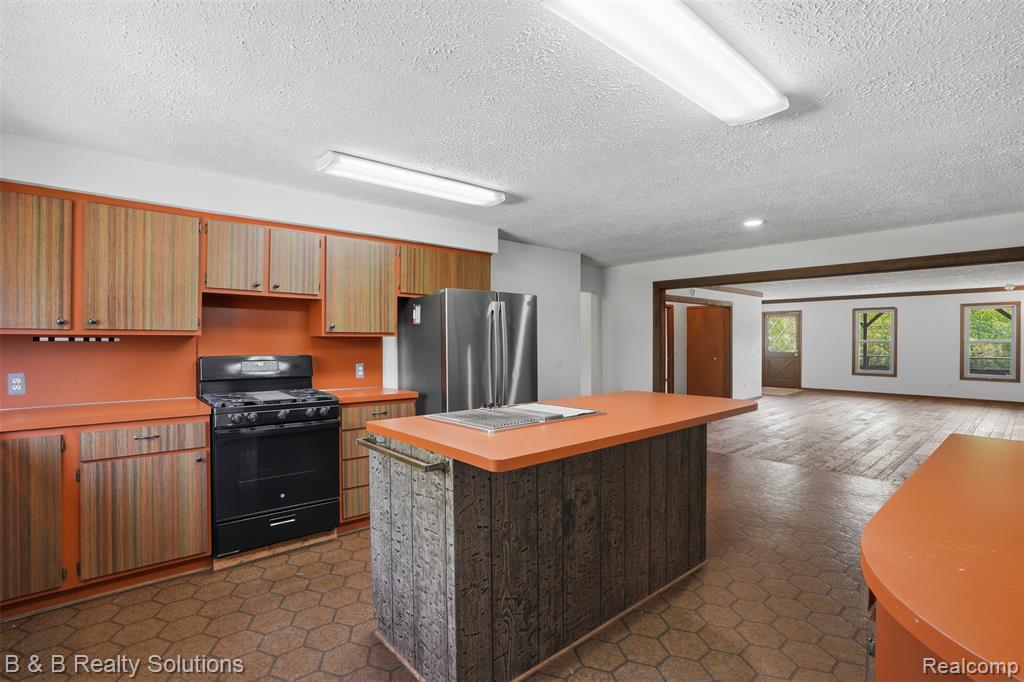 780 N Van Dyke Road, Almont, MI 48003 — Photo 14