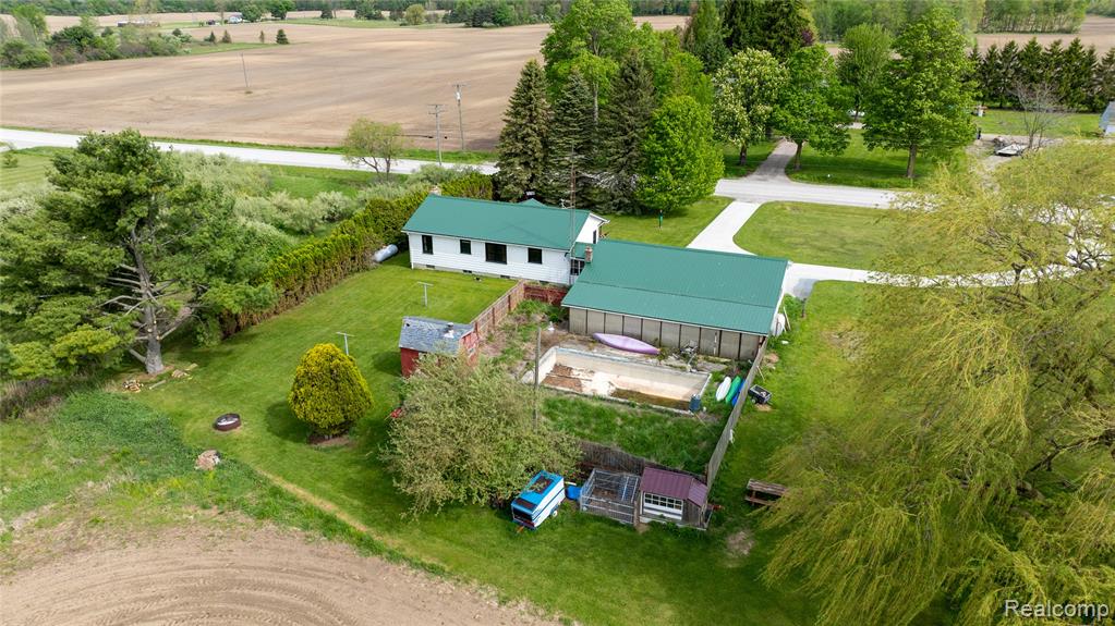 6373 Norman Road, Grant, MI 48032 — Photo 32