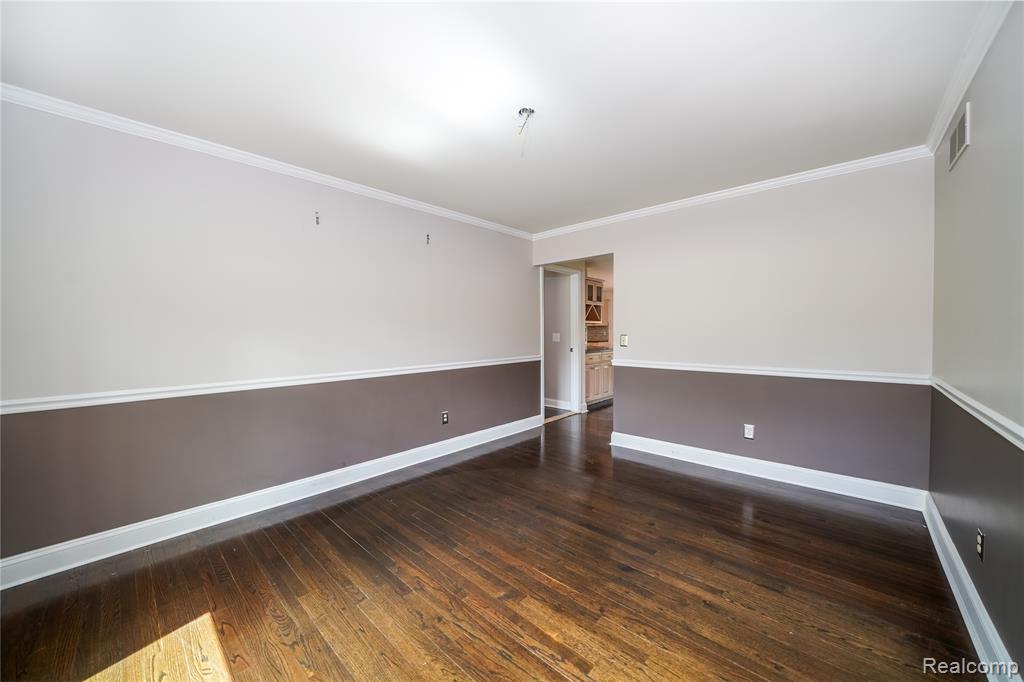 42105 Dorchester Court, Clinton Twp, MI 48038 — Photo 10