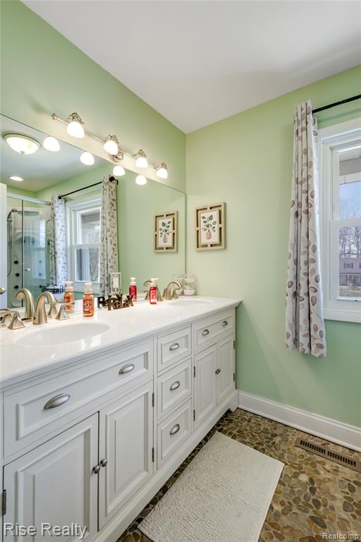 1366 Ox Yoke Drive, Flint, MI 48532 — Photo 22