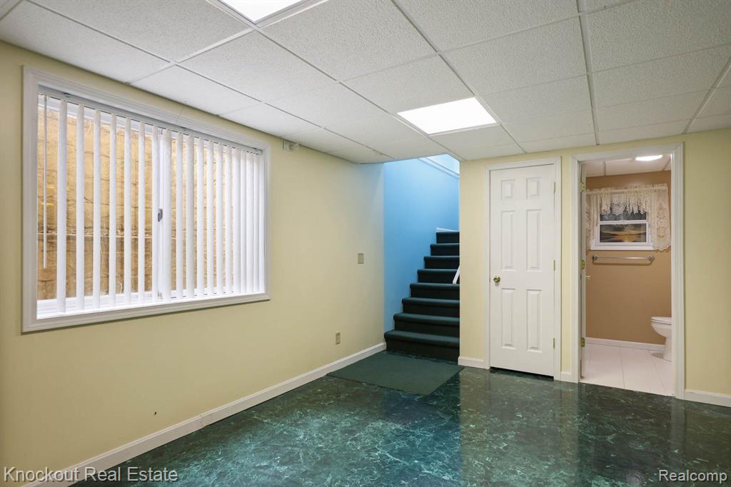 4887 CANTERBURY, Vassar, MI 48768 — Photo 36