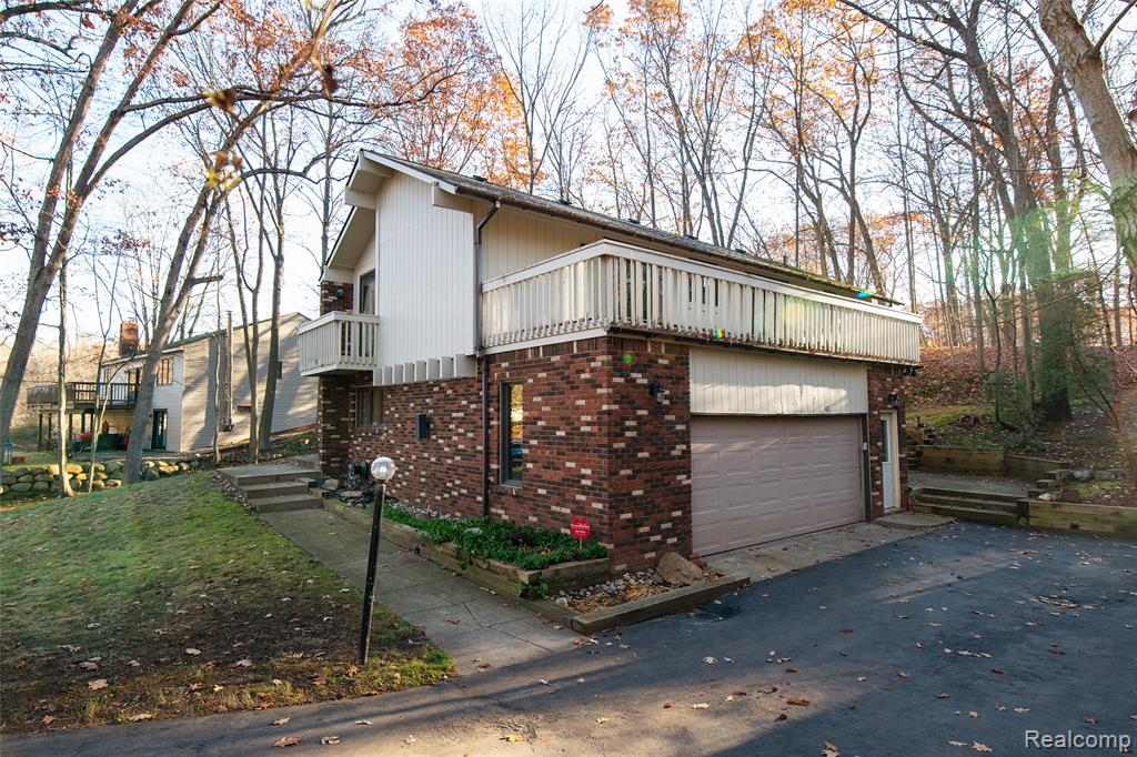 4993 Tiohero Boulevard, Clarkston, MI 48348 — Photo 5
