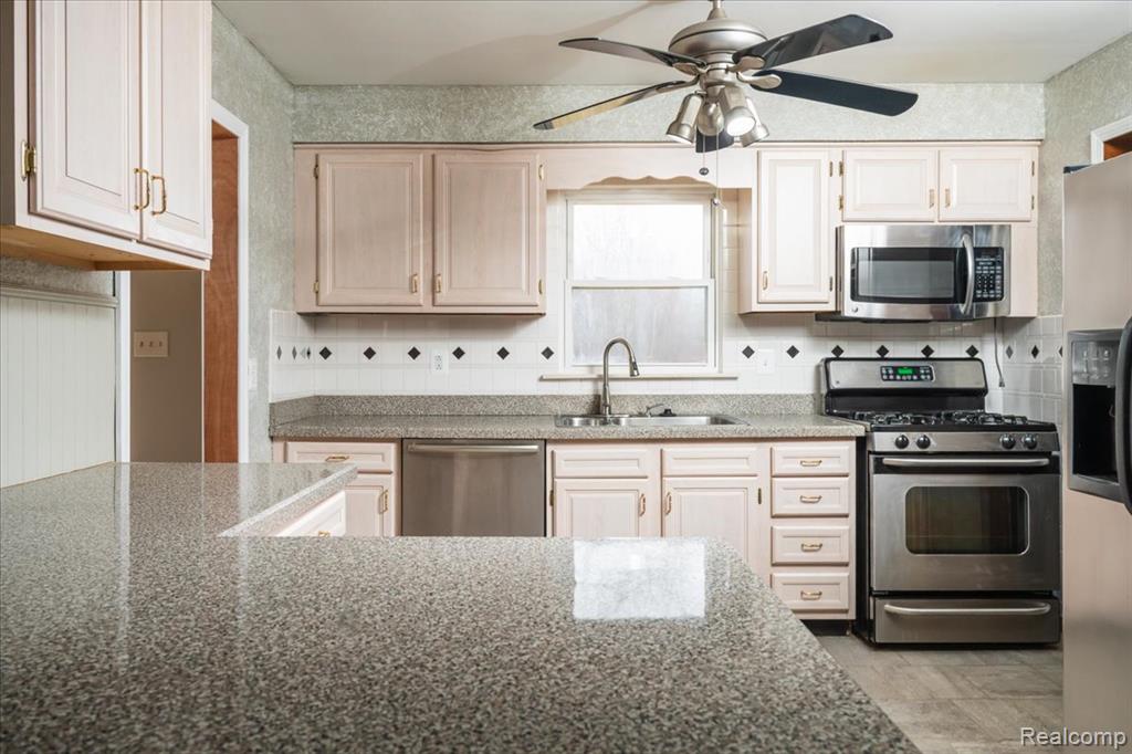 30362 West Road, New Boston, MI 48164 — Photo 6