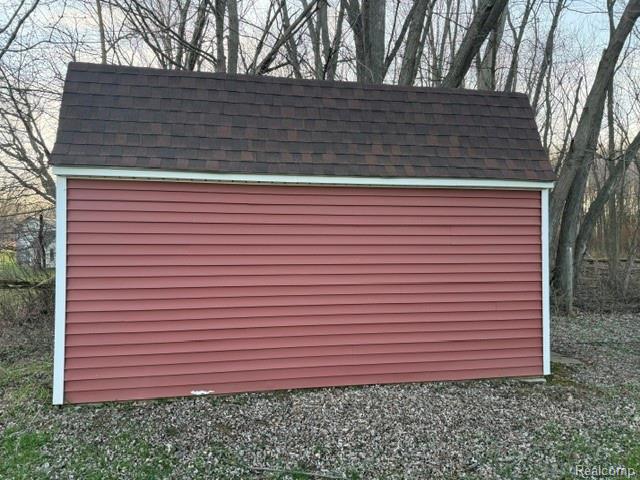 2329 Morrish Road, Flushing, MI 48433 — Photo 31
