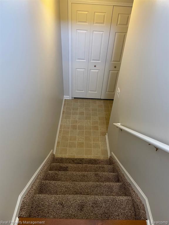 42843 RICHMOND Drive, Sterling Heights, MI 48313 — Photo 27