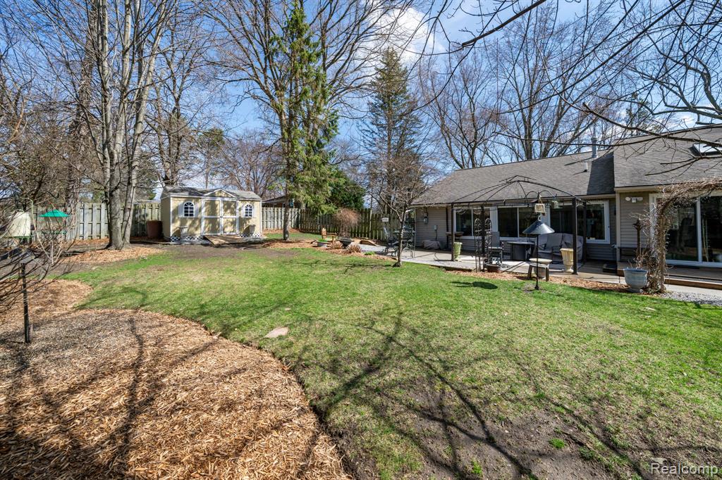 2941 Silverhill Drive, Waterford, MI 48329 — Photo 44