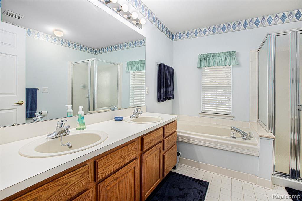 46501 Killarney Circle S, Canton, MI 48188 — Photo 17