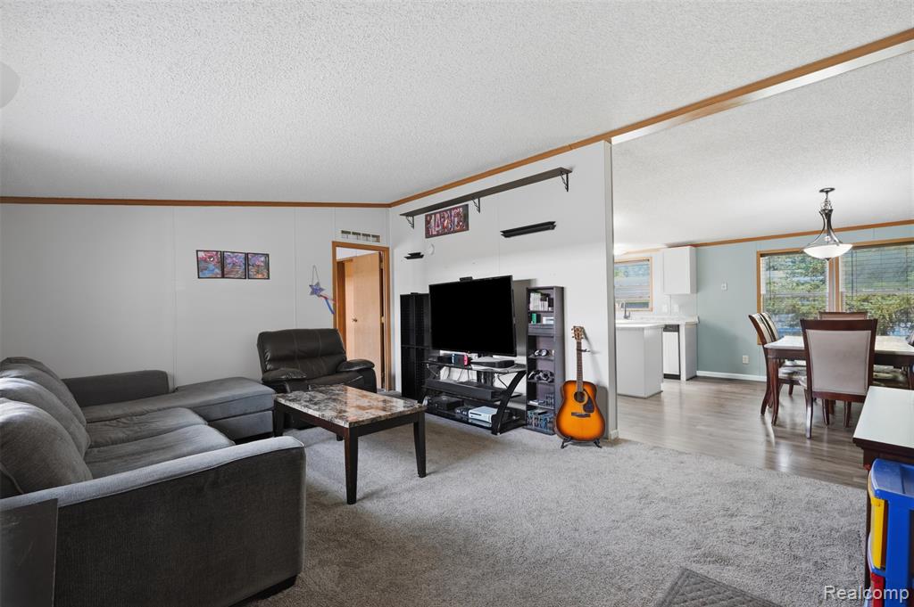 4634 Butternut Street, Clarkston, MI 48348 — Photo 7