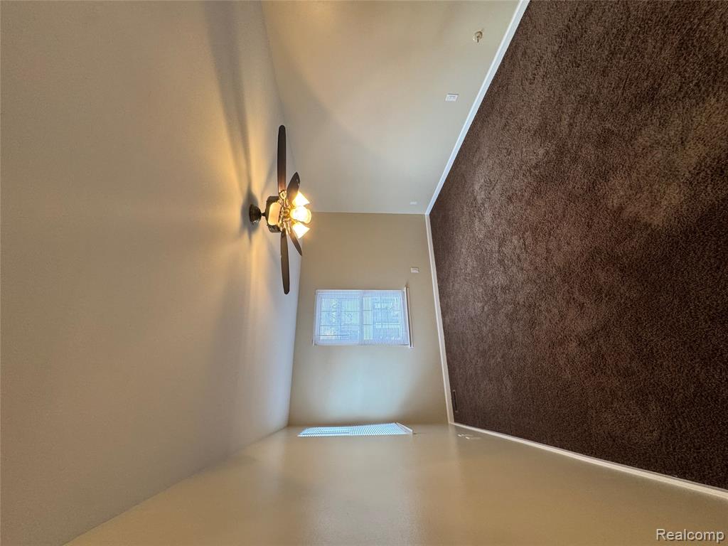 39547 Heatherheath Drive, Clinton Twp, MI 48038 — Photo 15