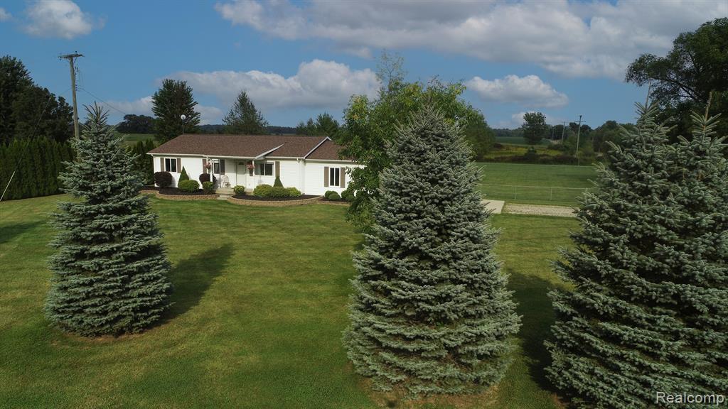 1017 Squaw Creek Road, Fostoria, MI 48435 — Photo 2