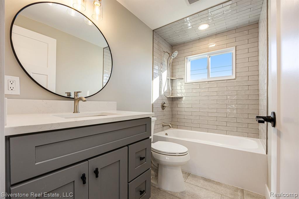 8080 Wicker, Washington, MI — Photo 23