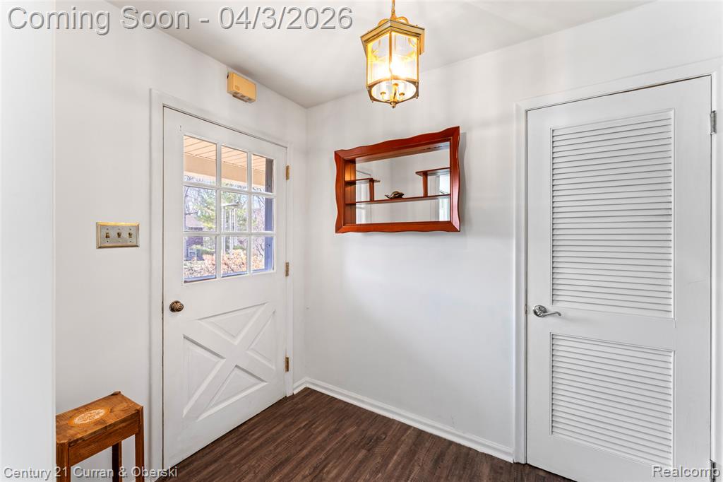 5816 Darbwood Lane, West Bloomfield, MI 48324 — Photo 2