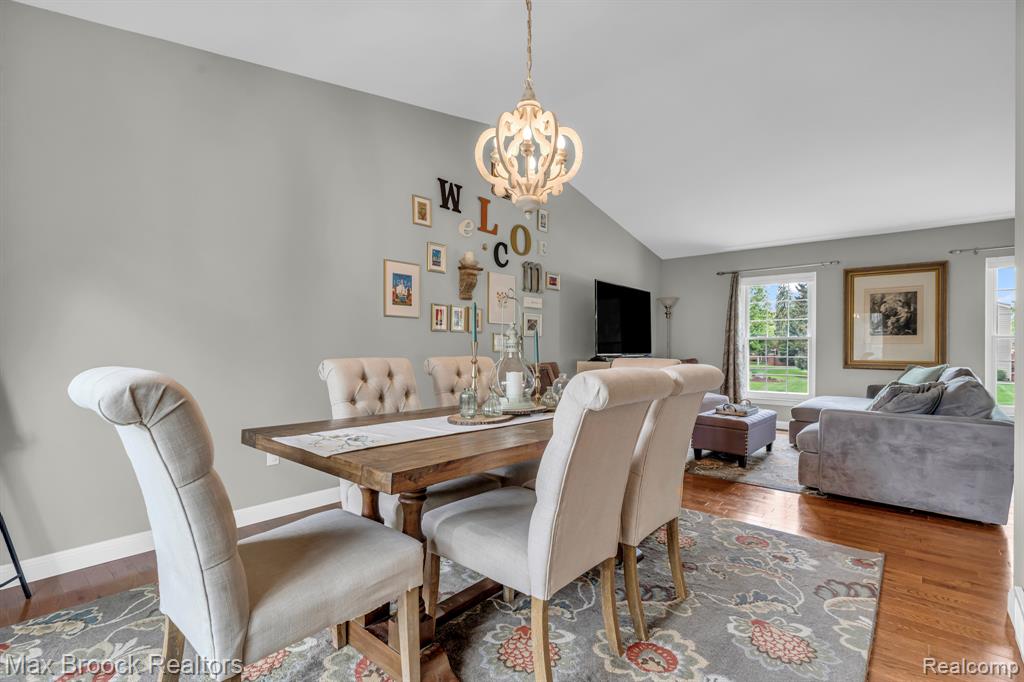 591 S Spinningwheel Lane, Bloomfield Hills, MI 48304 — Photo 8