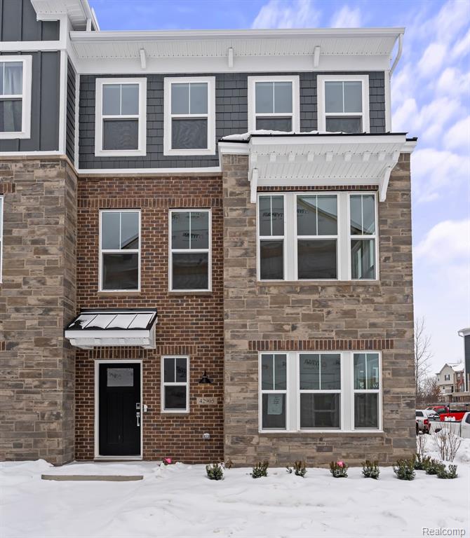 9619 Tree Top Court, Pinckney, MI, 48169