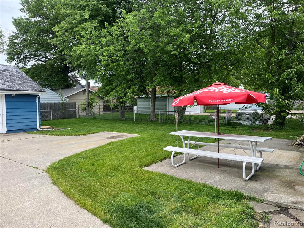 907 Napier Avenue, St. Joseph, MI 49085 — Photo 2
