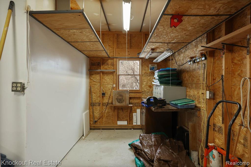 4887 CANTERBURY, Vassar, MI 48768 — Photo 44