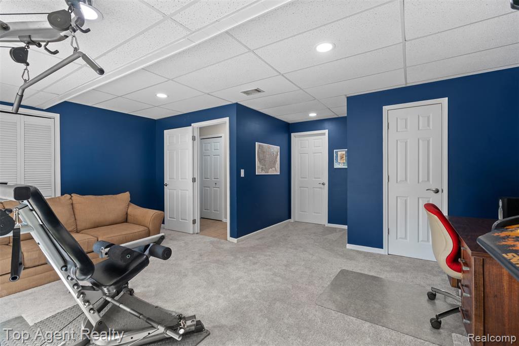 5675 Millpointe Drive, Waterford, MI 48327 — Photo 23