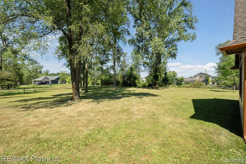 8751 Beechwood Drive, Gregory, MI 48137 — Photo 47