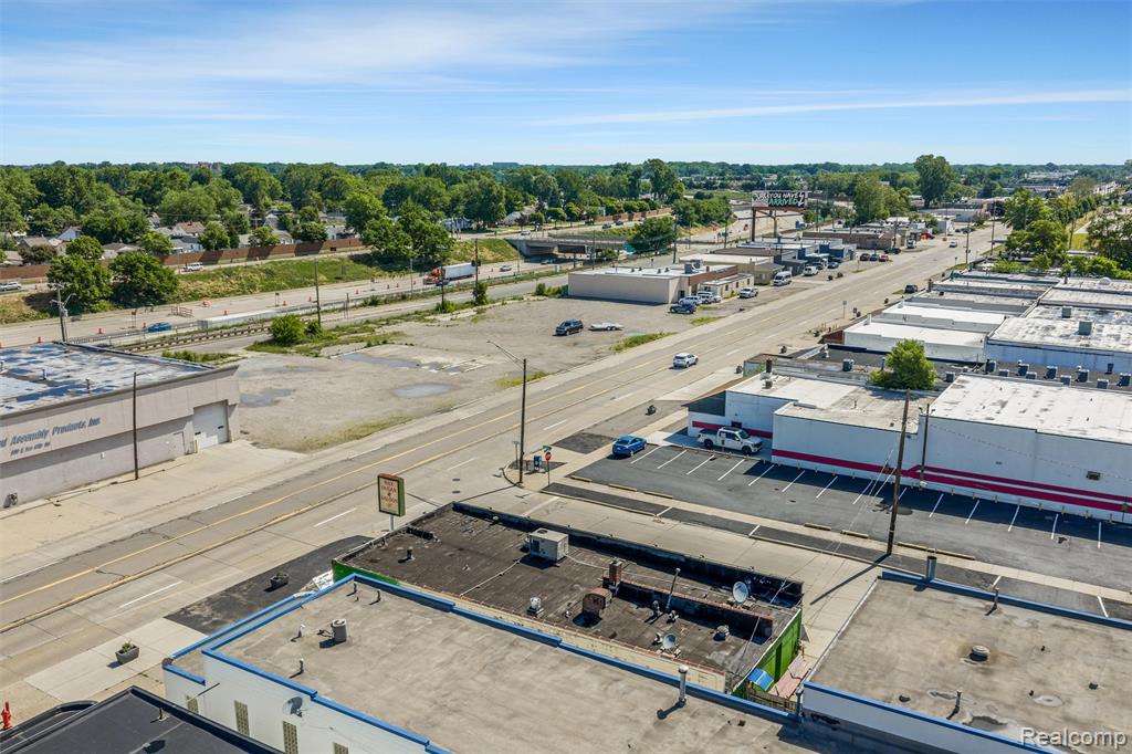 844 E 10 Mile Road, Hazel Park, MI 48030 — Photo 52