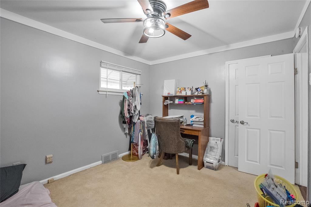 31344 Rosslyn Avenue, Garden City, MI — Photo 15