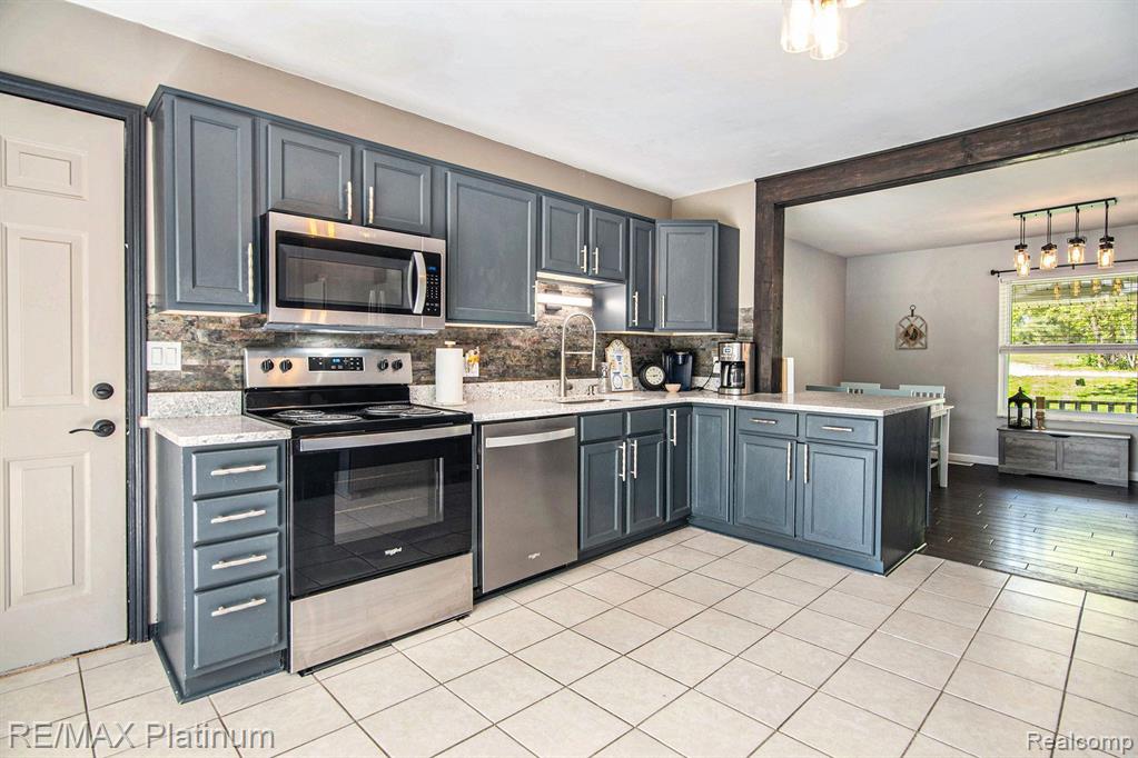 3687 STEINACKER Road, Howell, MI 48855 — Photo 7